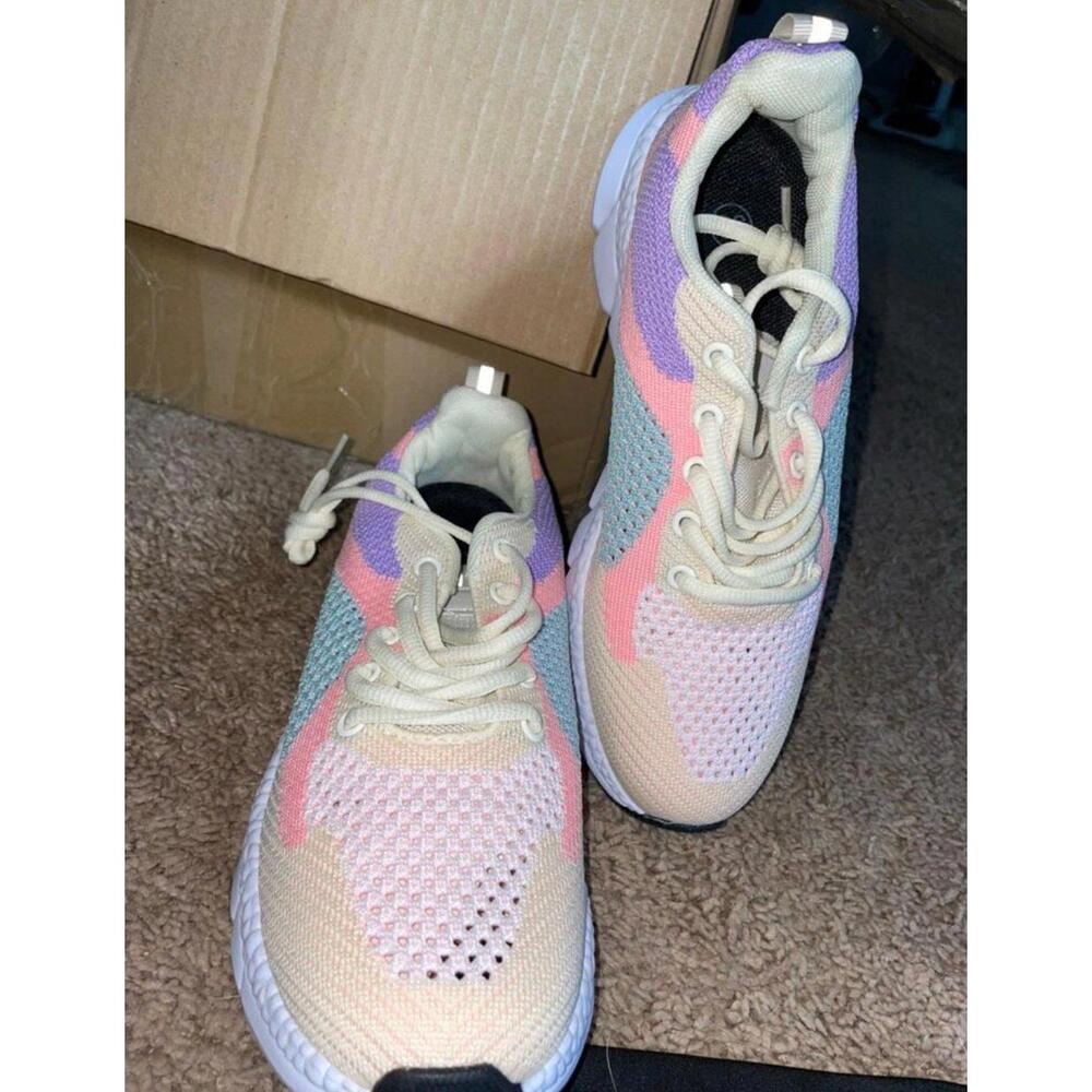 Women sneakers